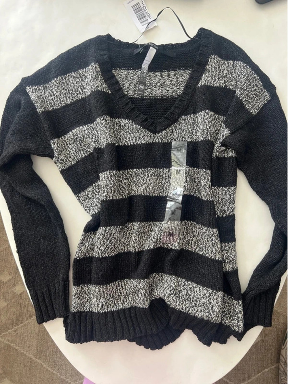 NWT Kensie Vintage Gray Black Knit Stripe Stretchy V Neck Sweater M